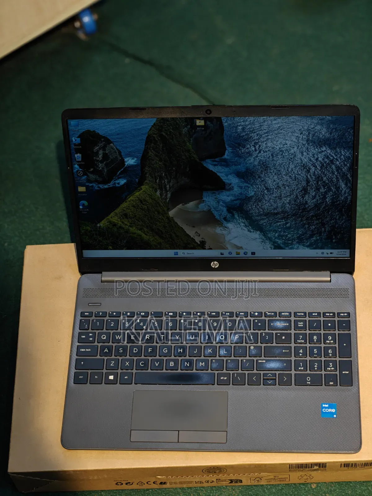 Laptop HP 250 G10 8GB Intel Core i5 HDD+SSD 256GB
