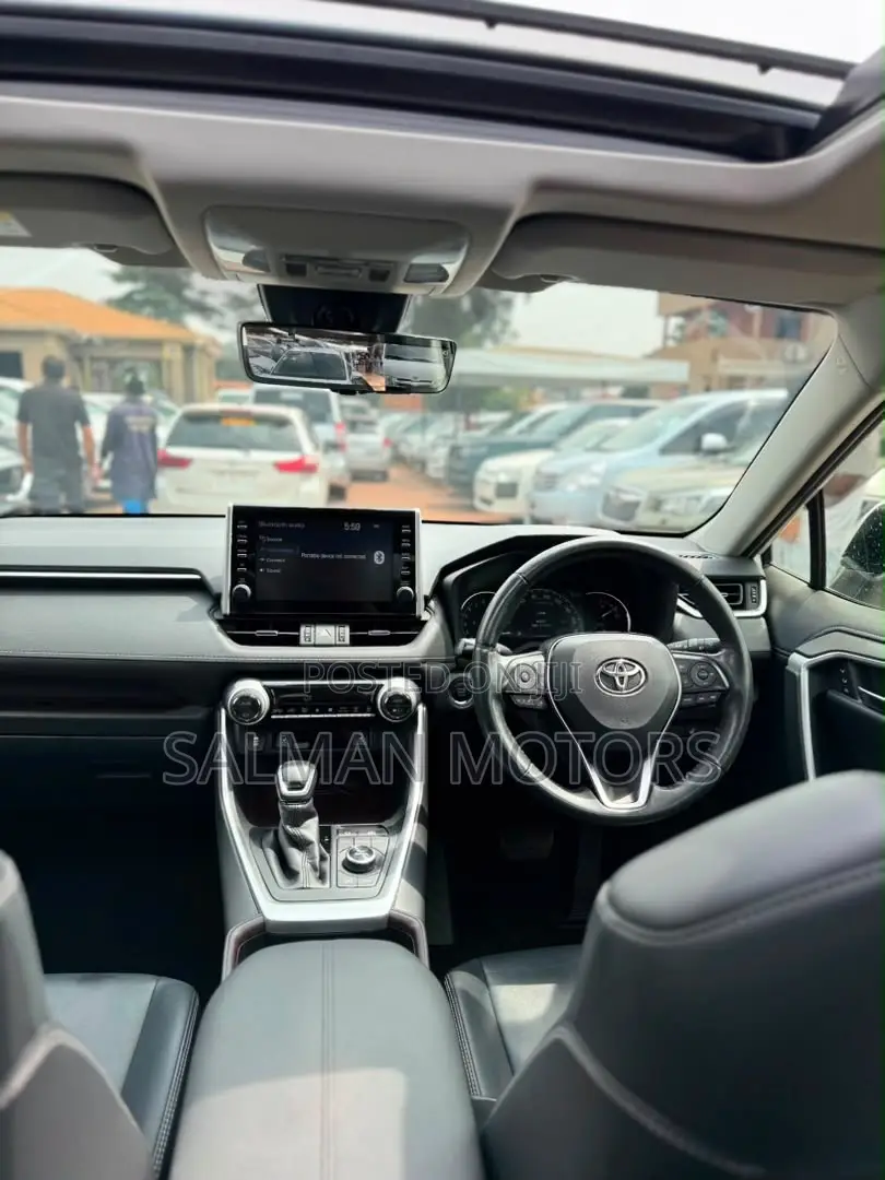 Toyota RAV4 Limited AWD 2020 White