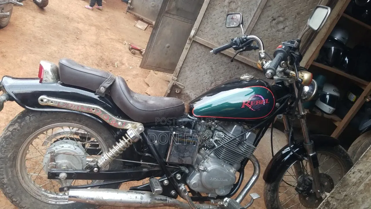 Honda 2005 Black