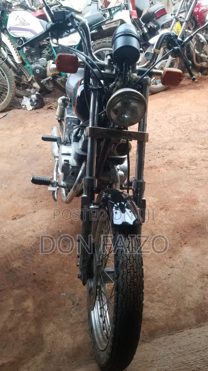Honda 2005 Black