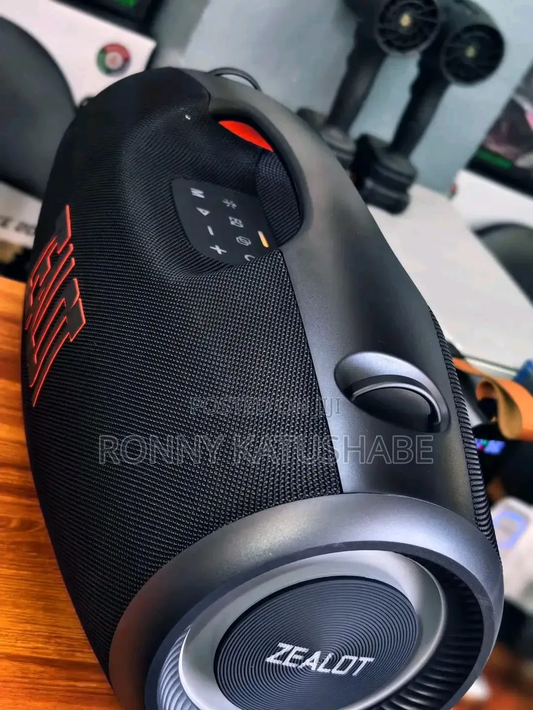 Zealot S89 Speaker With a Handle