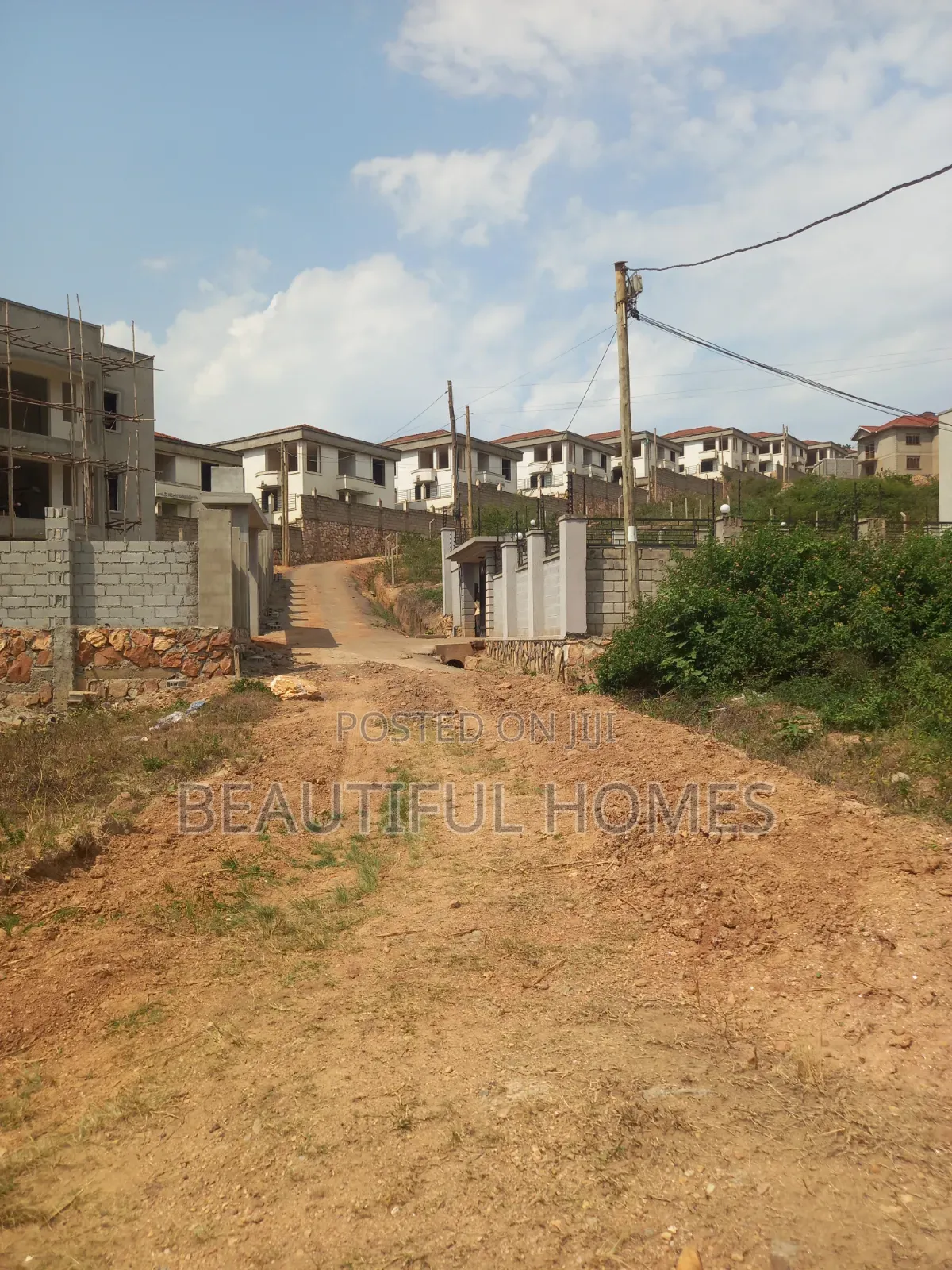 Kira Plots on Sale in an Organised Neighbourhood