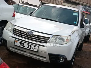 Subaru Forester 2.0D X 2010 White