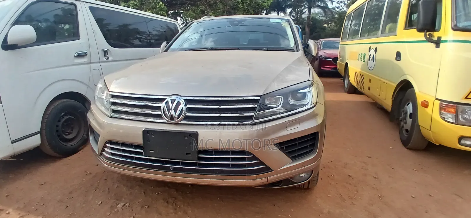 Volkswagen Touareg TDI Executive AWD 4MOTION 2015 Gold