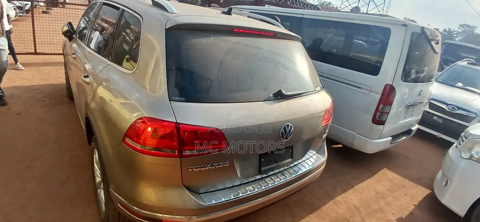 Volkswagen Touareg TDI Executive AWD 4MOTION 2015 Gold