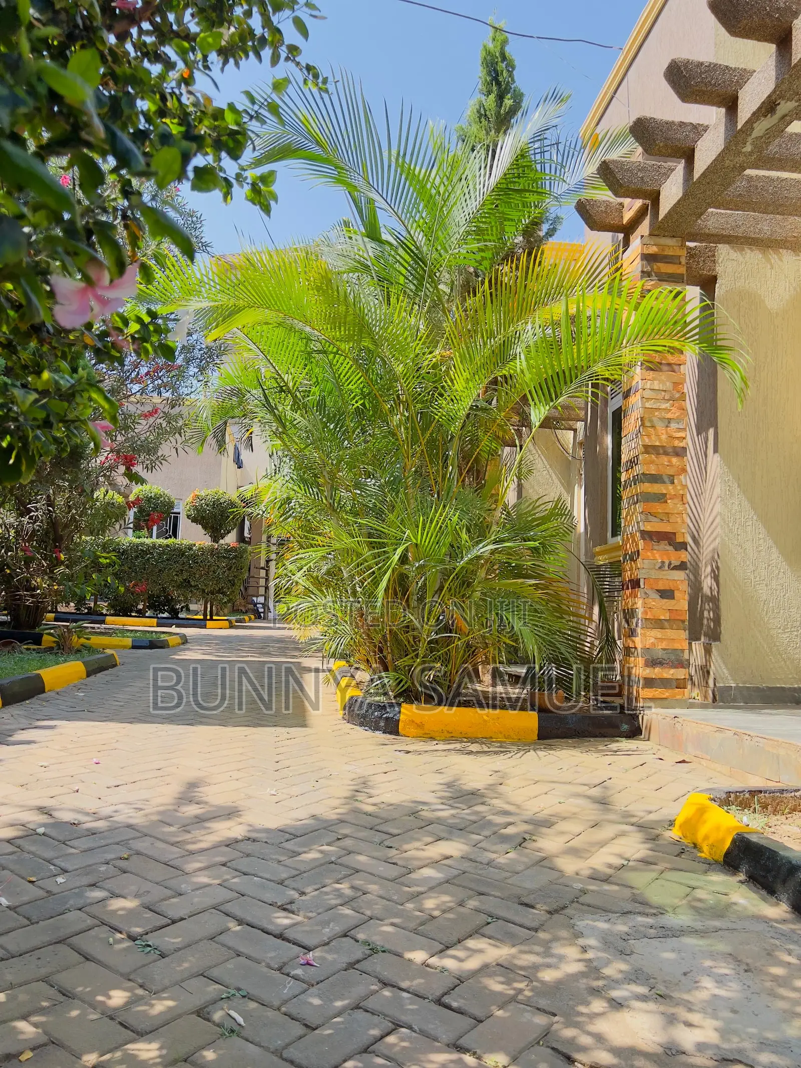 Furnished 1bdrm Apartment in Hillcrest Apartment, Central Division