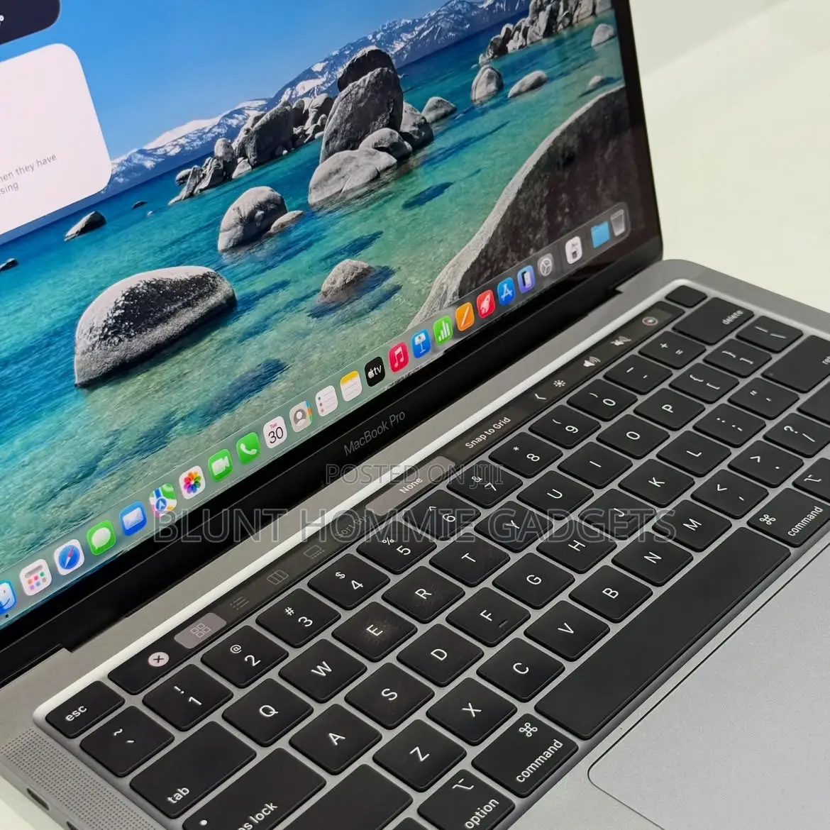 Laptop Apple MacBook Pro 2020 8GB Apple M1 SSD 256GB