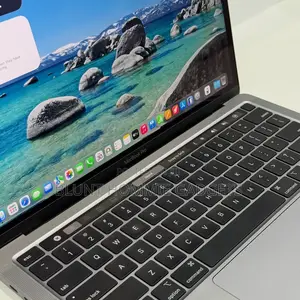 Laptop Apple MacBook Pro 2020 8GB Apple M1 SSD 256GB