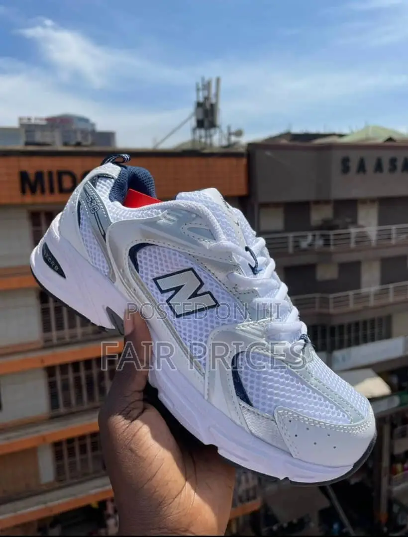 530 New Balance Sneakers
