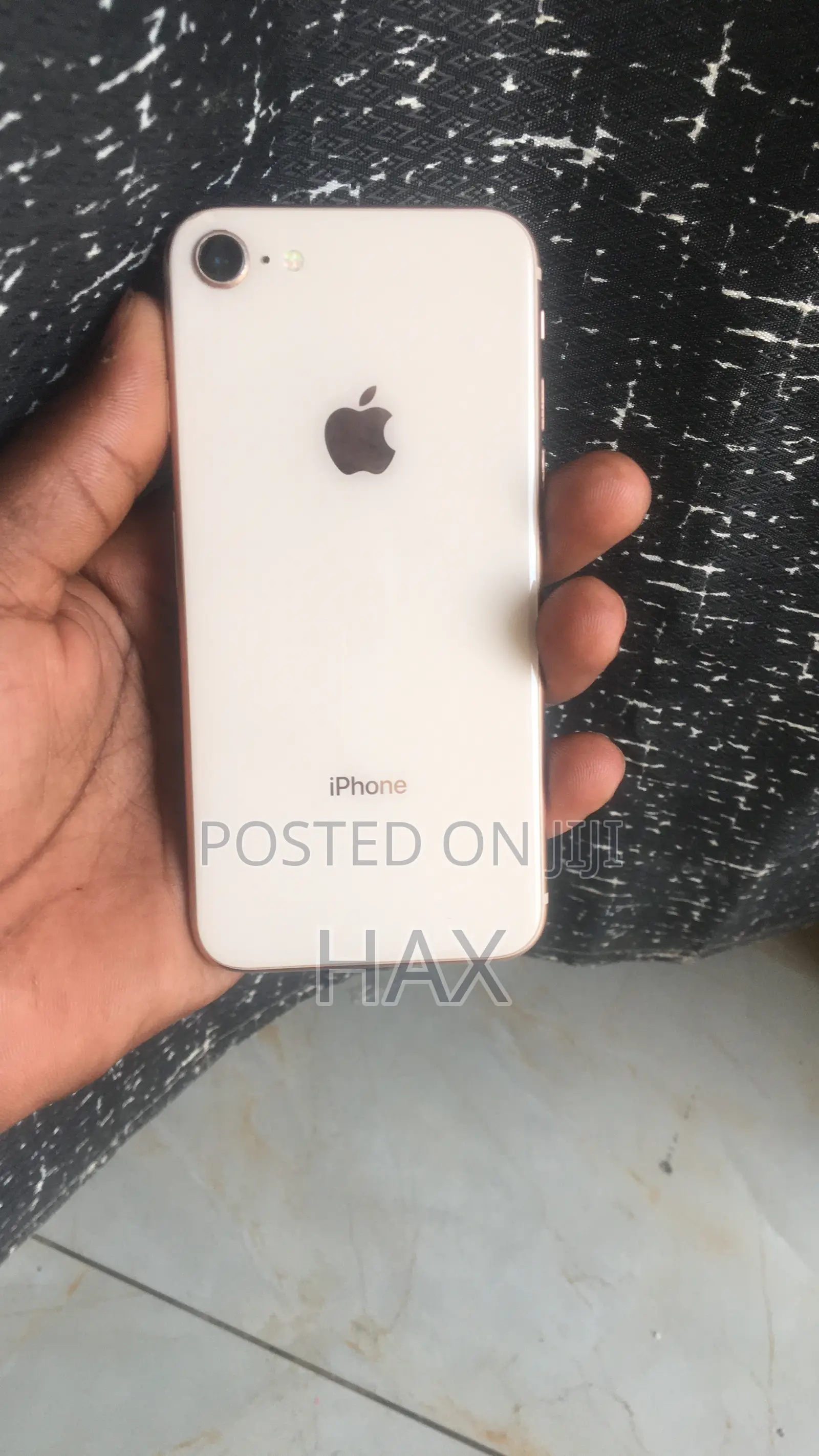 Apple iPhone 8 64 GB Gold