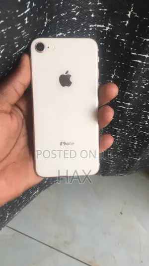 Apple iPhone 8 64 GB Gold