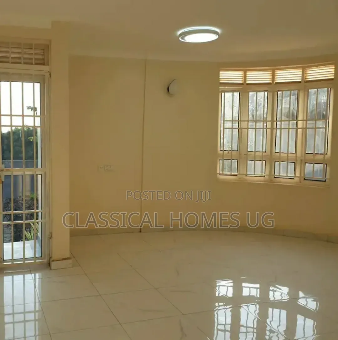 4bdrm Duplex in Muyenga, Central Division for rent
