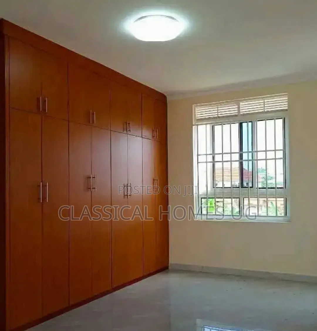 4bdrm Duplex in Muyenga, Central Division for rent