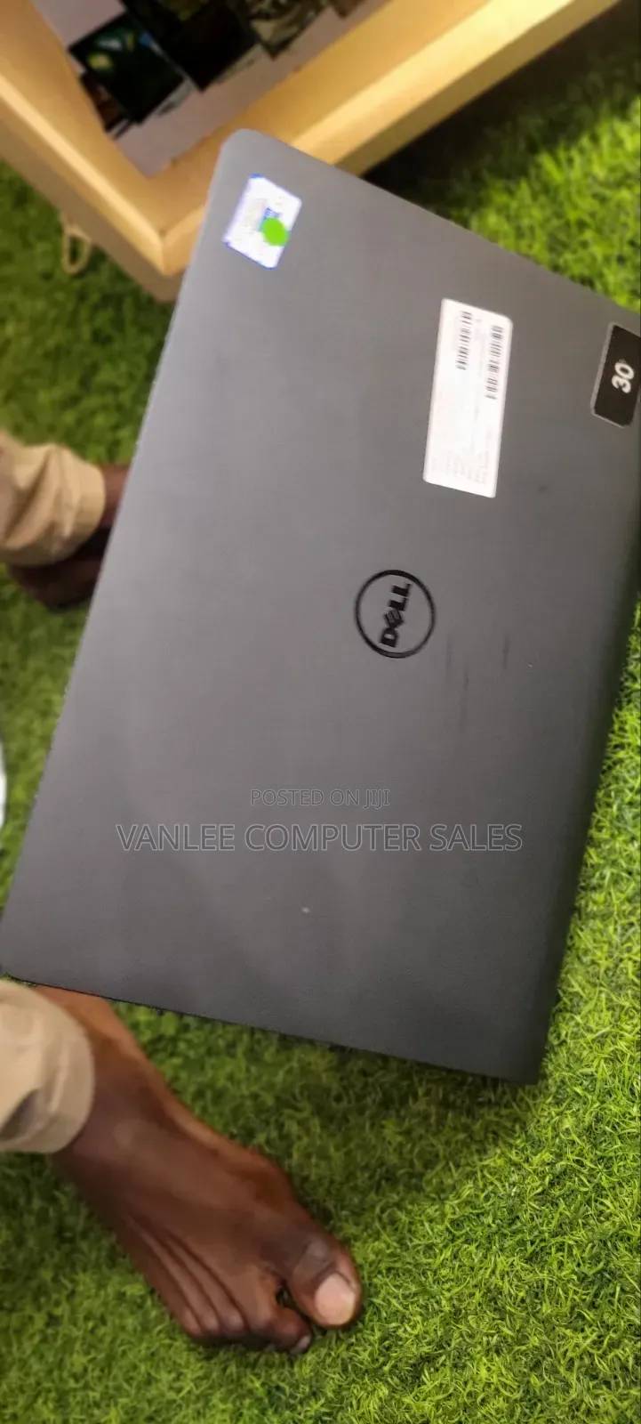 Laptop Dell Latitude 3350 8GB Intel Core i5 HDD+SSD 250GB