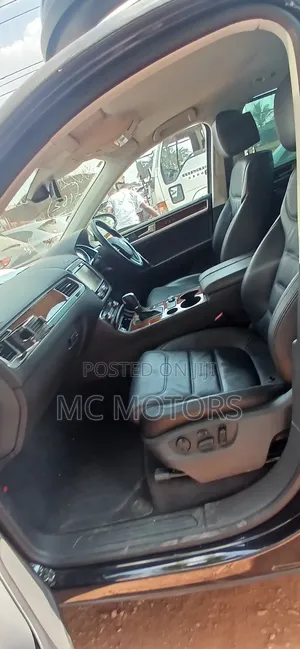 Volkswagen Touareg 2015 Black