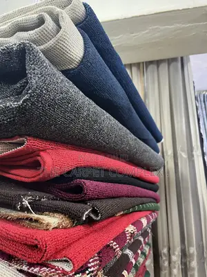 Wall to Wall Woolen Carpets Per Squaremeter
