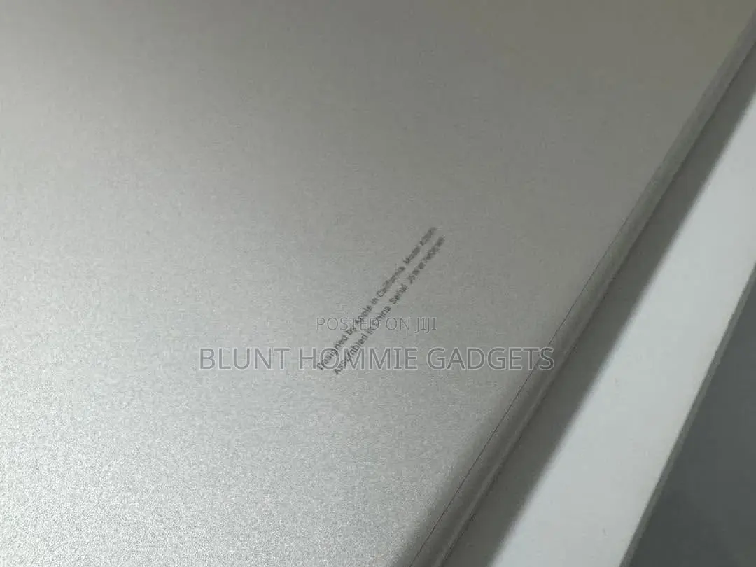 Laptop Apple MacBook Air 2022 M2 16GB Apple M2 SSD 512GB