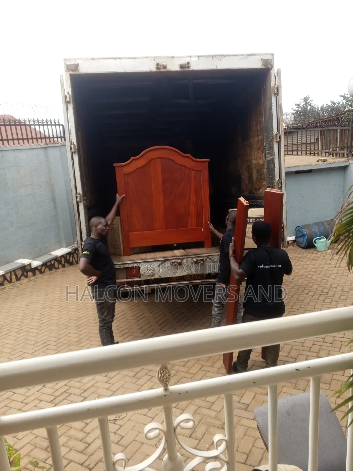 House Movers and Shifting Zx9