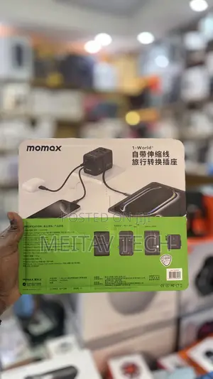 Momax Ua20 One World 25w Gan Adapter 3 Ports