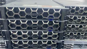 Server Dell PowerEdge R740xd 32GB Intel Xeon HDD+SSD 6T