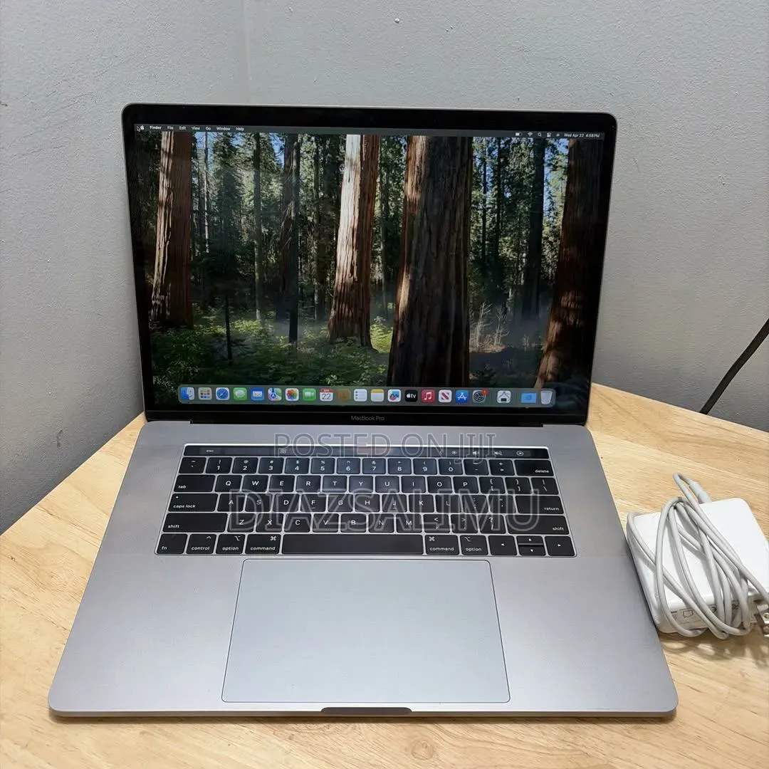 Laptop Apple MacBook Pro 2018 8GB Intel Core i5 SSD 256GB