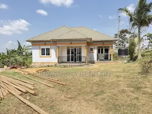 3bdrm House in Buloba, Central Division for sale