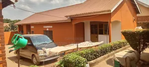 10bdrm House in Nabweru for sale
