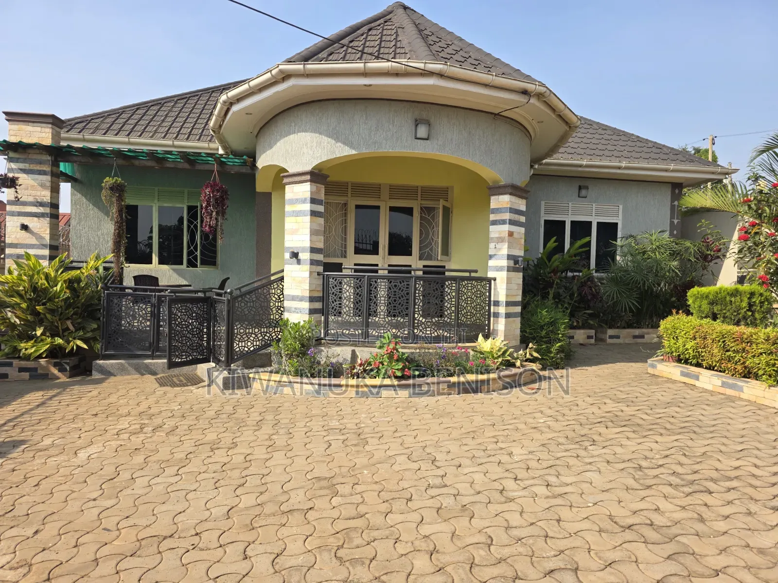 3bdrm House in Buloba, Central Division for sale