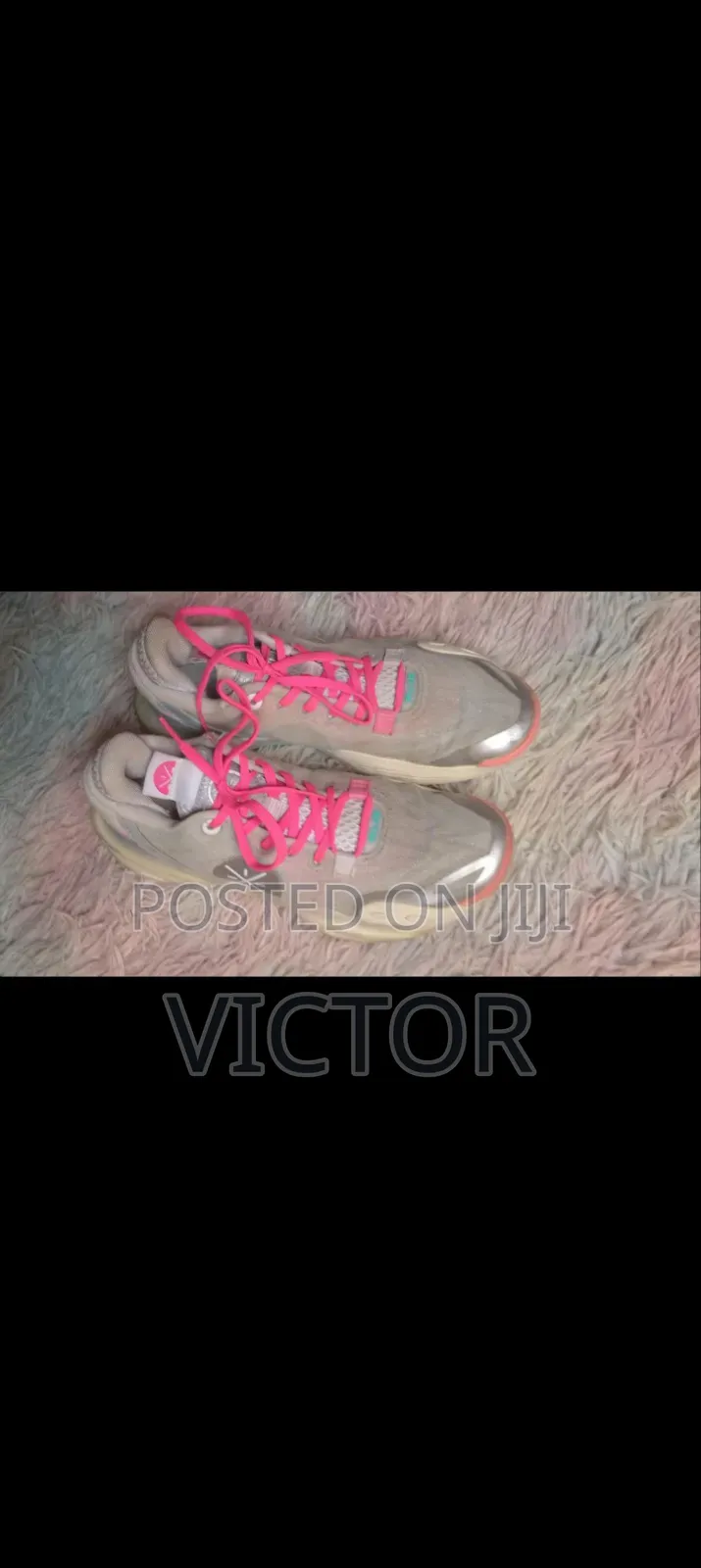Second Hand Out Door Basketball Shoes.