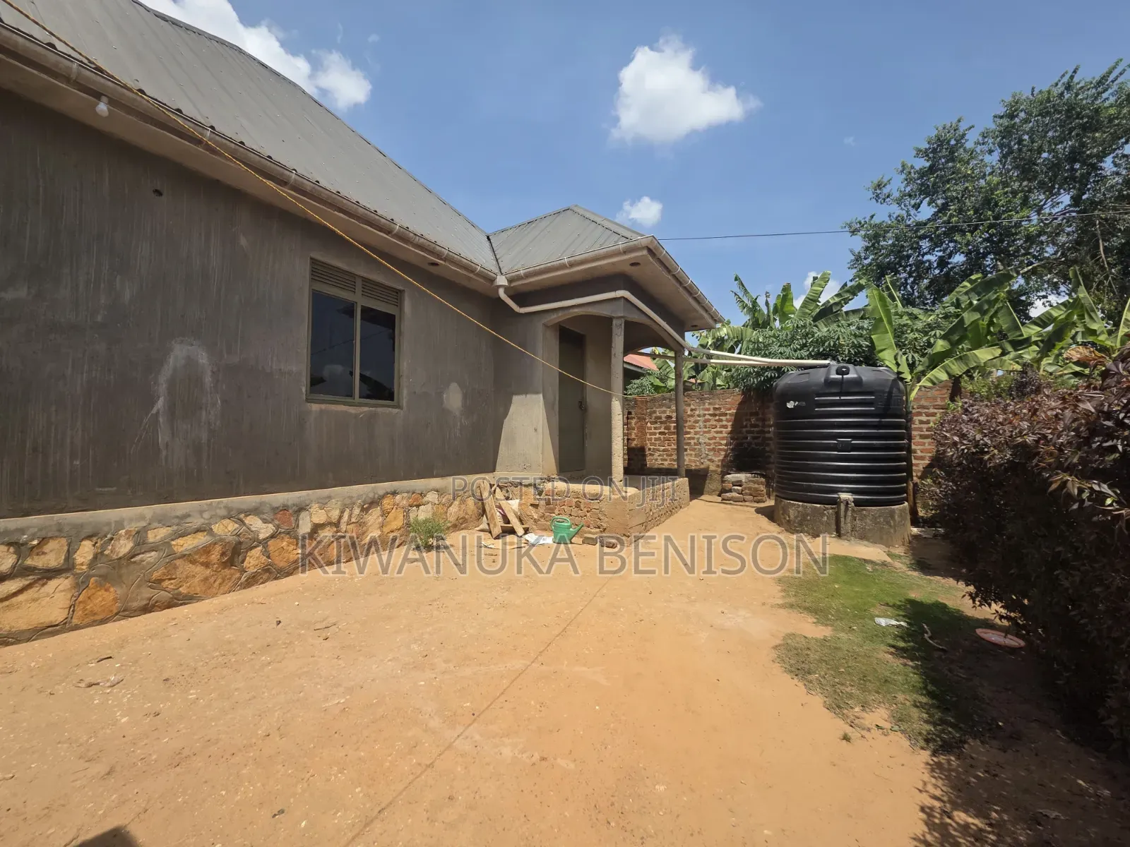 3bdrm House in Buloba, Central Division for sale