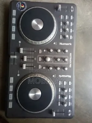 Numark Mixtrack Pro Dj Controller
