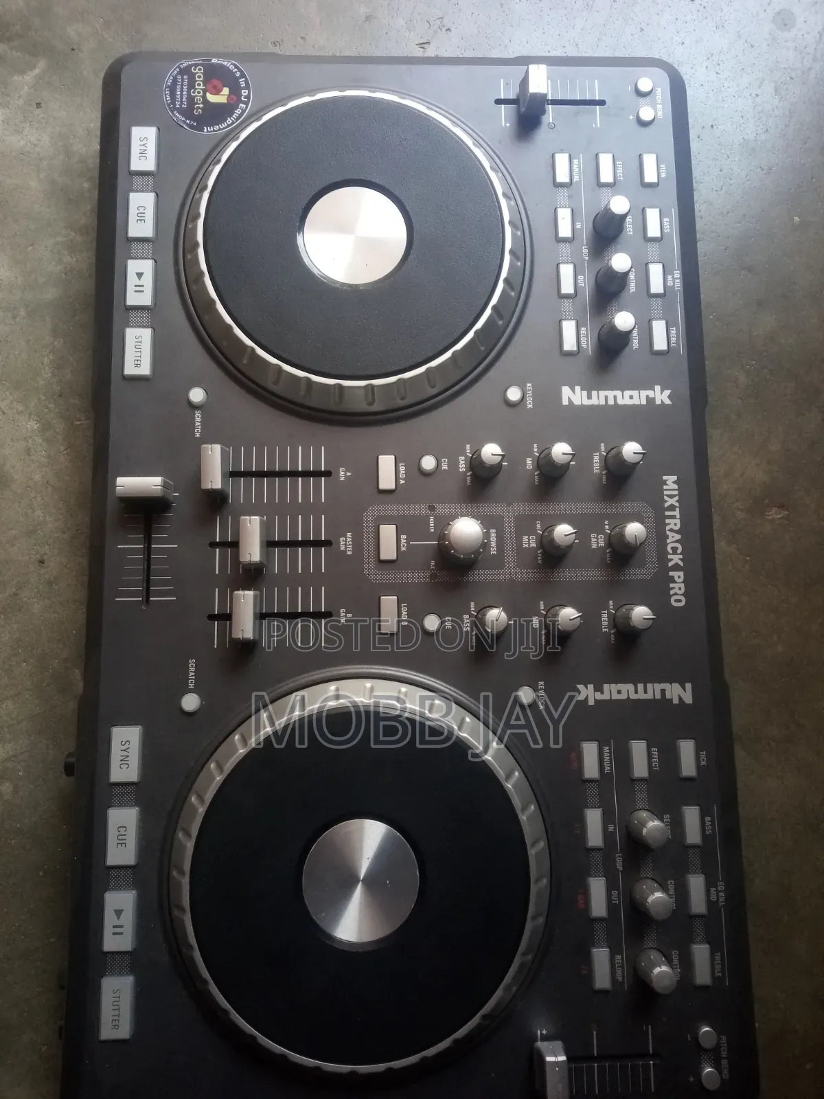Numark Mixtrack Pro Dj Controller