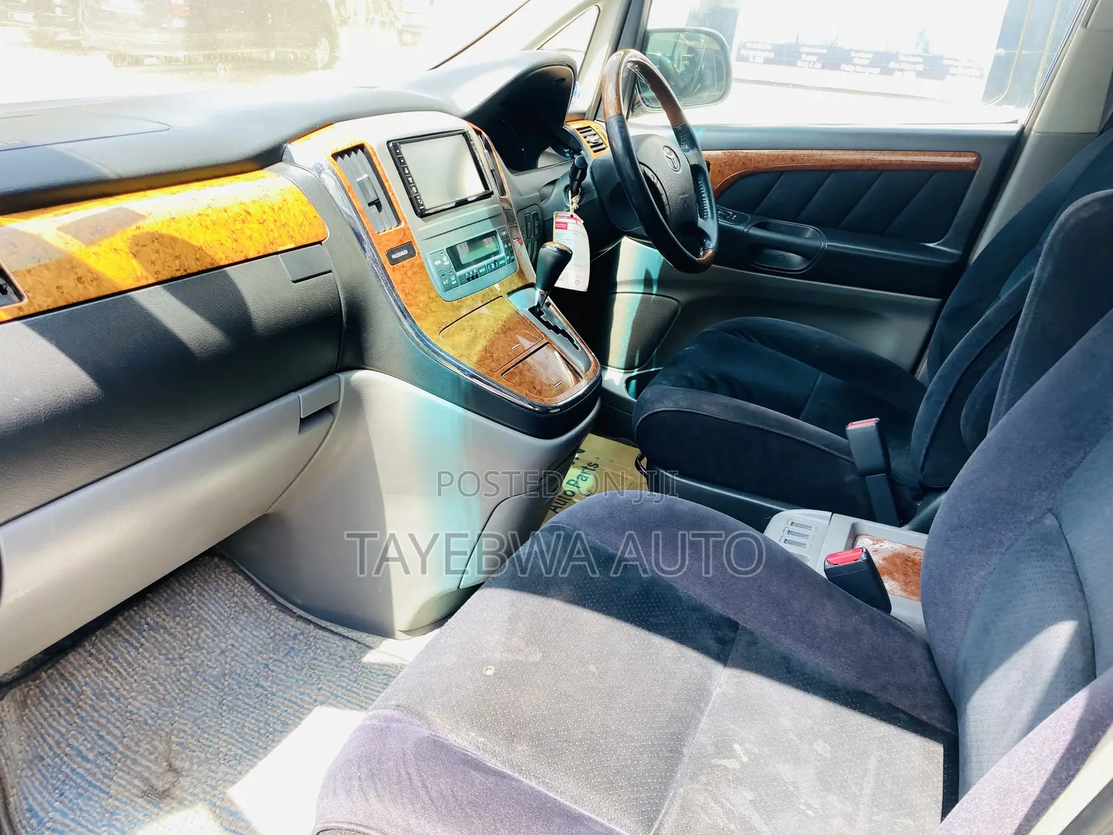 Toyota Alphard 2.4 Petrol FWD 2008