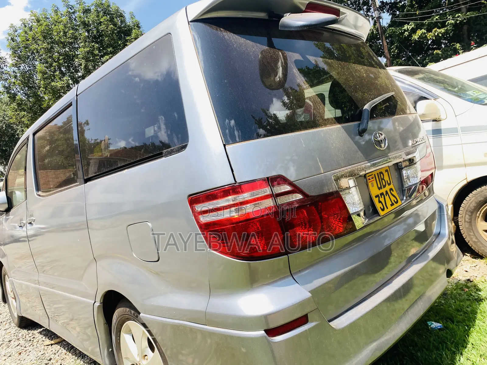 Toyota Alphard 2.4 Petrol FWD 2008