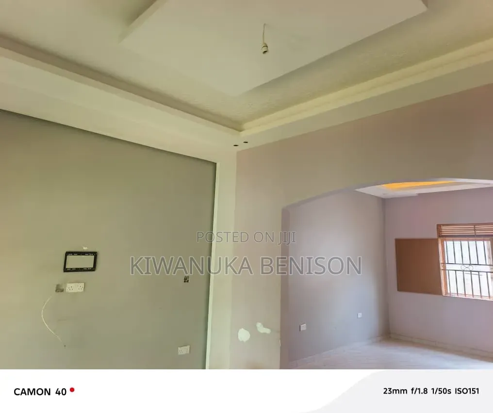 3bdrm Bungalow in Nsangi, Central Division for sale