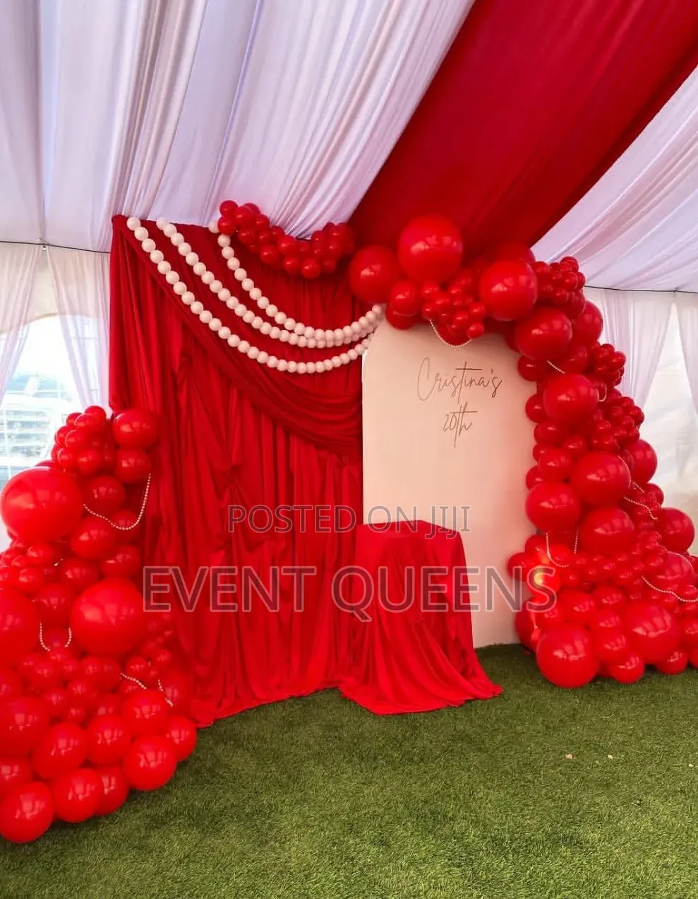 Elegant and Modern Decorations at Negotiable Price
