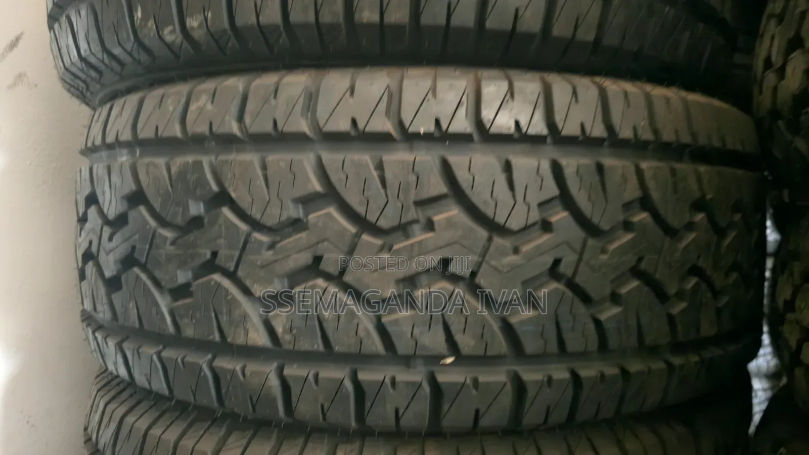 275/55r20 Adventuro a/T Gt Radial Indonesian