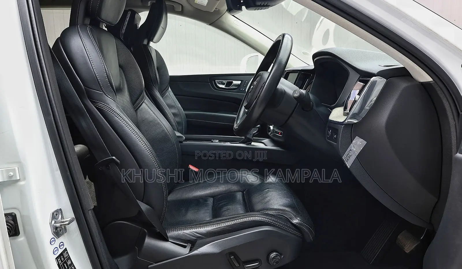 Volvo XC60 2018 White