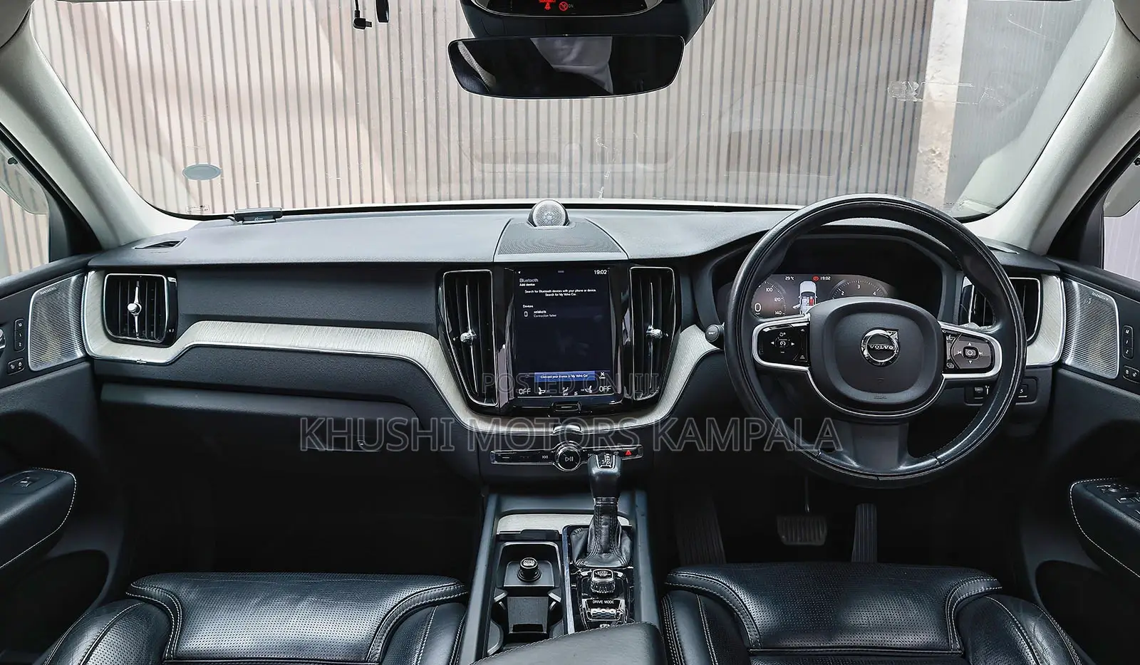 Volvo XC60 2018 White