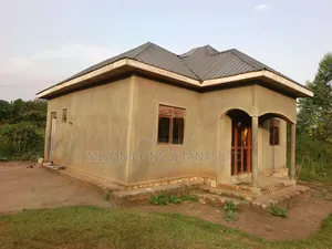 3bdrm House in Kavule, Central Division for sale