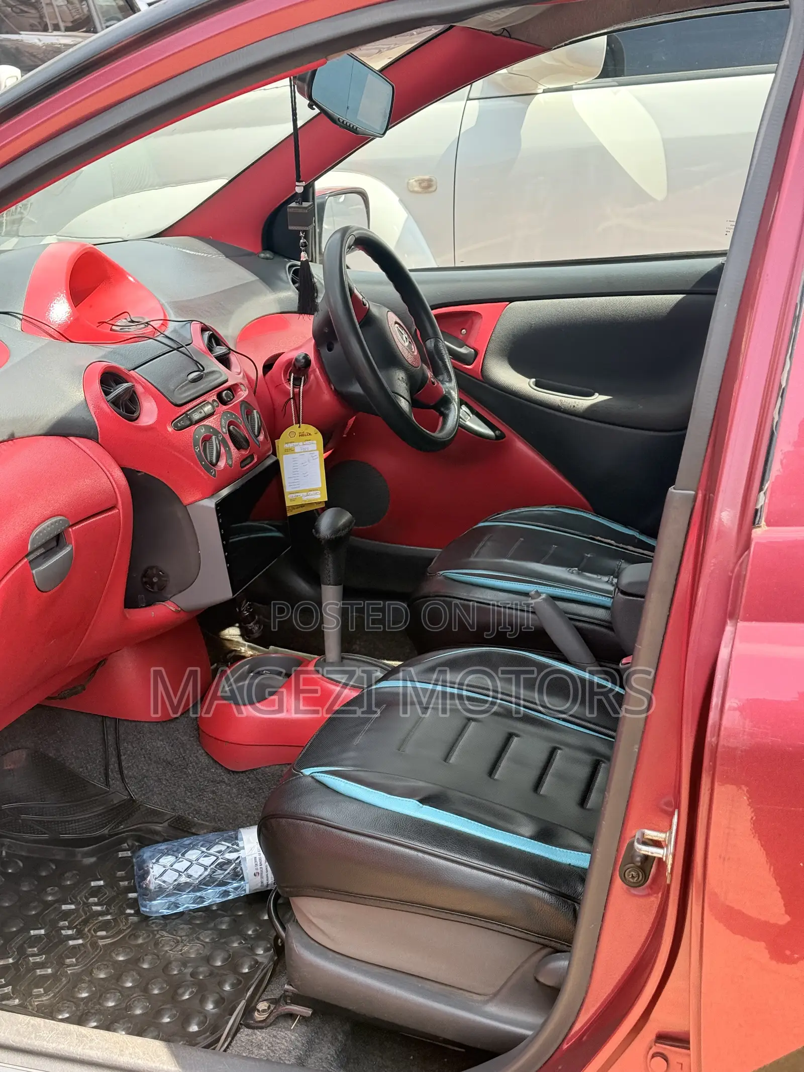 Toyota Vitz 2007 Red