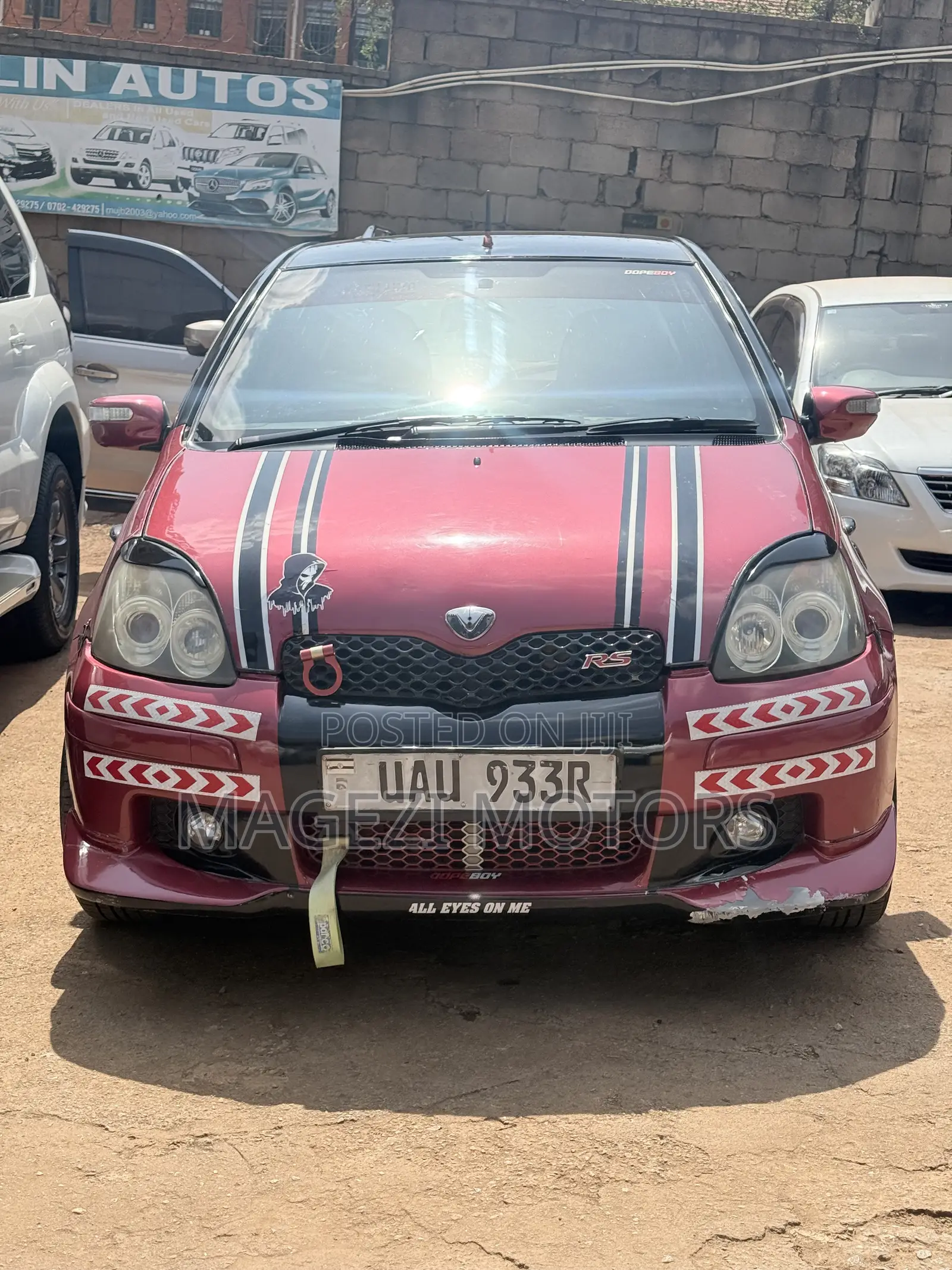 Toyota Vitz 2007 Red