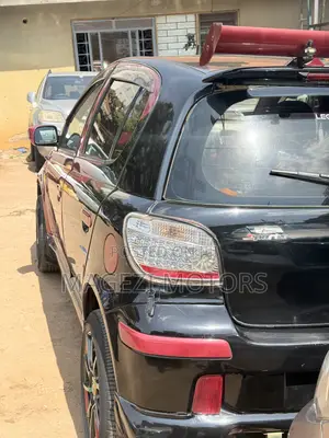 Toyota Vitz 2007 Red