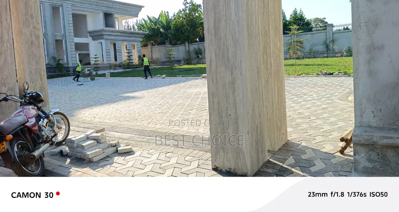 Expert Pavers Installation for Stunning Finishes, Strong Foundations.