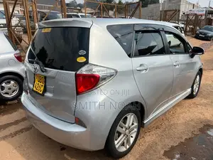Toyota Ractis 2010 Gray