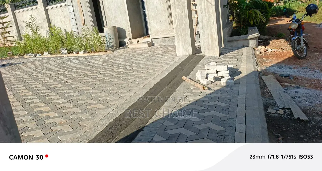 Expert Pavers Installation for Stunning Finishes, Strong Foundations.