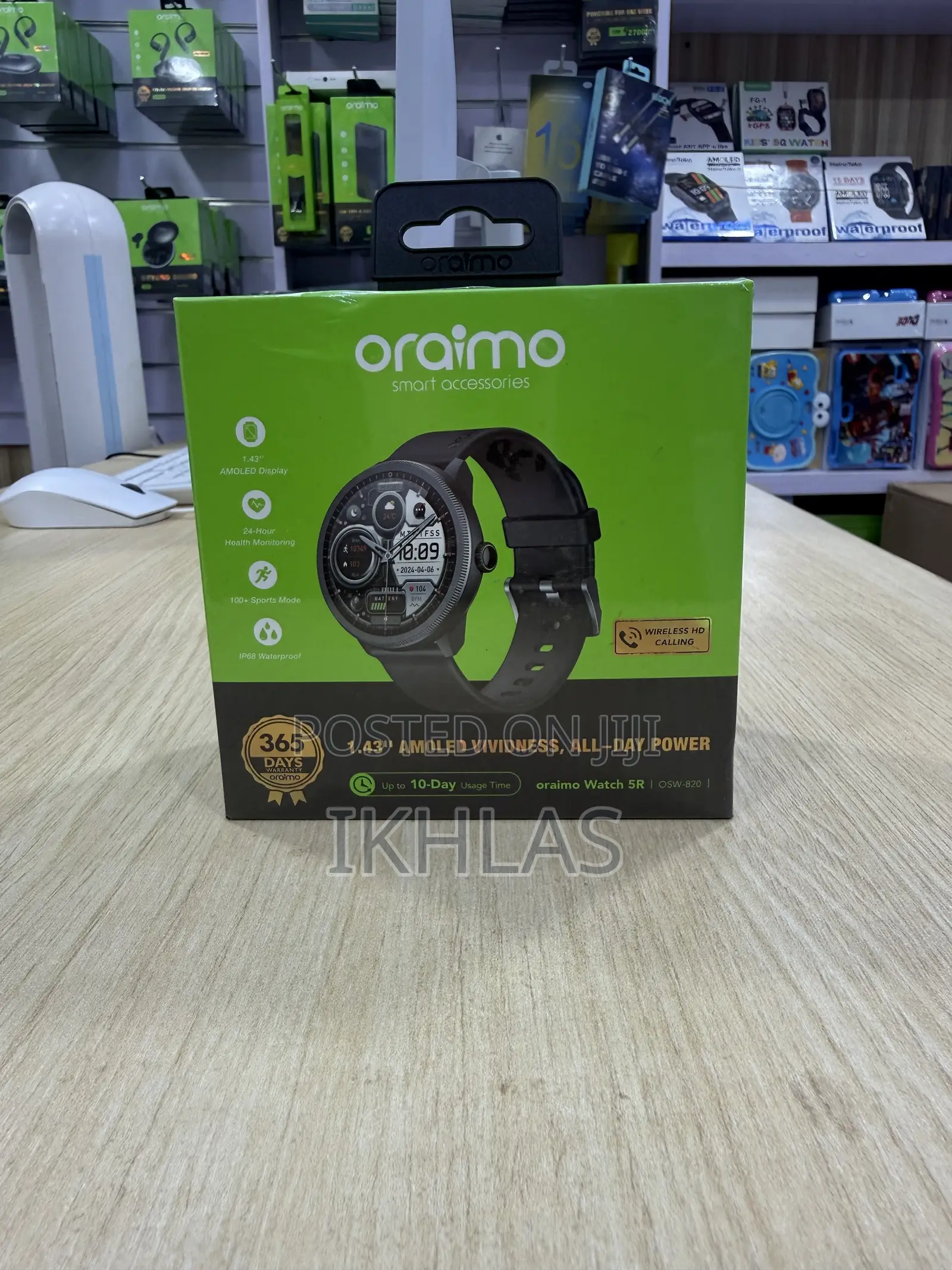 Oraimo Watch 5r Osw-820 Smart Watch Has Vivid Amoled Screen Display