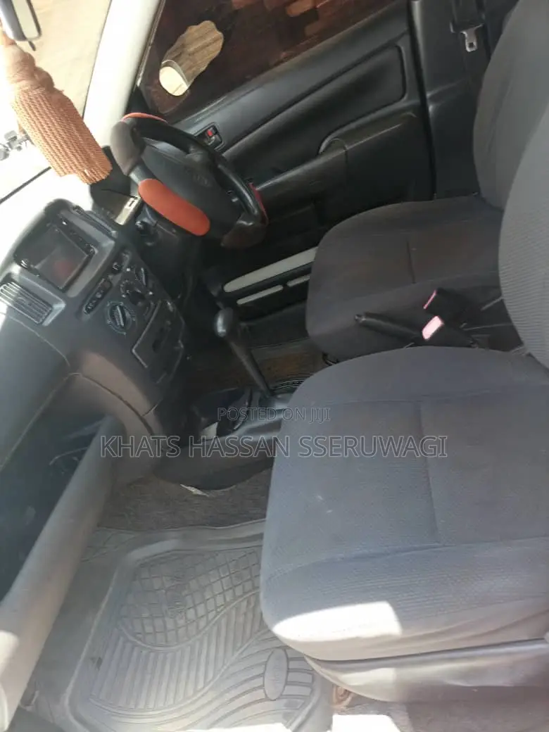 Toyota Vitz 1.5 FWD 3dr 2008 Gray