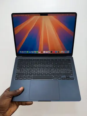 Laptop Apple MacBook Air 2024 M3 8GB Apple M3 SSD 256GB