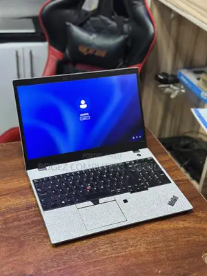 New Laptop Lenovo ThinkPad P52s 8GB Intel Core i7 SSD 256GB
